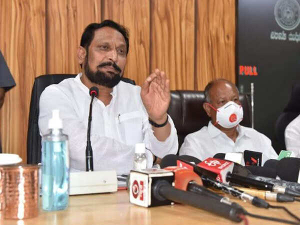 No plan to hike bus fares: Karnataka transport minister Laxman Savadi
