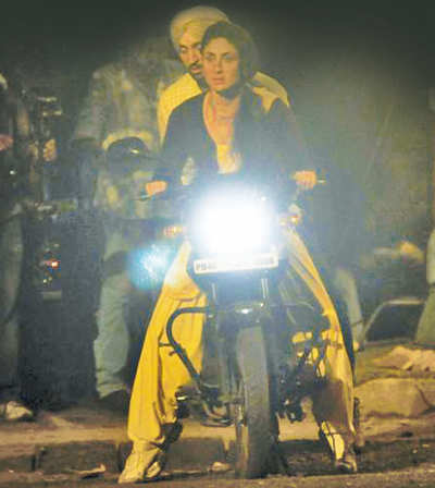 Night-time mischief with Kareena Kapoor