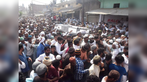 Mukhtar Ansari laid to rest 