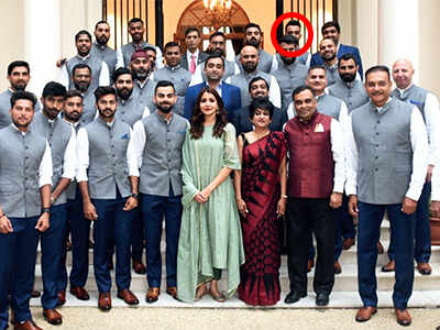 Ajinkya Rahane at the back; but Anushka Sharma not at fault here's why