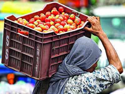 Tomato price touches Rs 200/kg in Tamil Nadu as rain hits crop in Karnataka, Andhra Pradesh