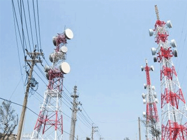 Race picks up to acquire Vodafone and Idea's towers