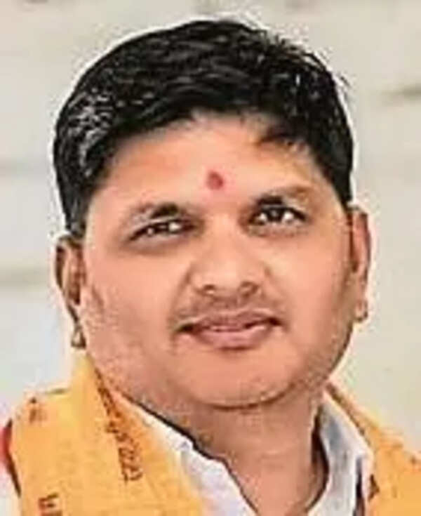 Jayant Patil’s nephew hints at quittingNCP (SP), says loyalty has taken backseat in today’s politics