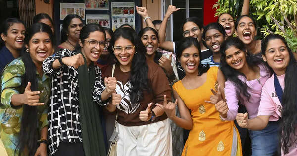 Ernakulam improves class XII pass percentage, yet slips to second position in state