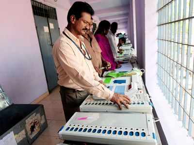 Election Commission to hold an all-party meeting to discuss about EVMs