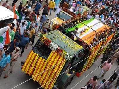 Suryapet in tears as Colonel Santosh Babu given emotional farewell