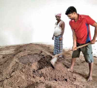 Firm from Karnataka's Sirsi will train farmers on how to convert farm waste into compost