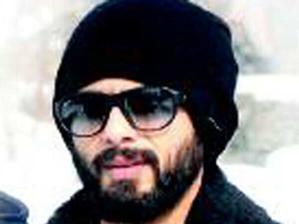 Shahid keeping bald look under wraps