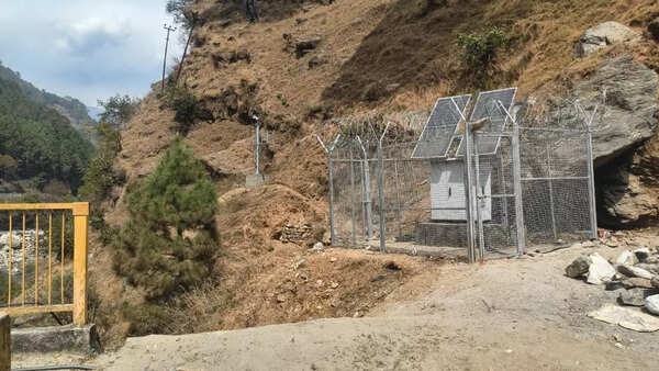 Early warning systems set up in disaster-prone zones of Uttarkashi, Tehri