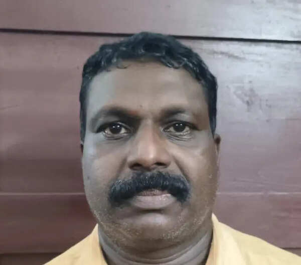Hartal supporter held for obstructing cancer patient on way to hospital