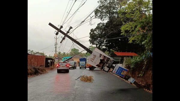 Heavy showers with winds disrupt normalcy in Bardez