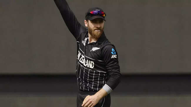 Watch: Witty Kane Williamson asks Angelo Mathews about his helmet strap during NZ-SL World Cup match