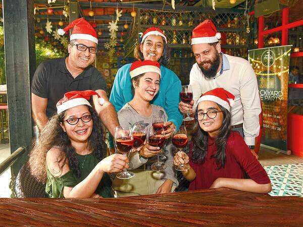 Hyderabadis make merry with mulled wine