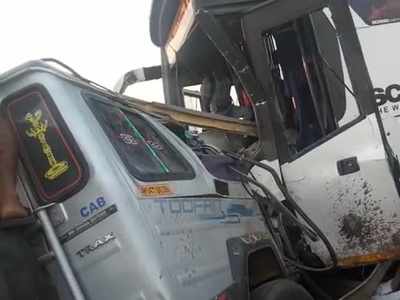 15 killed in bus-Jeep collision in Andhra Pradesh