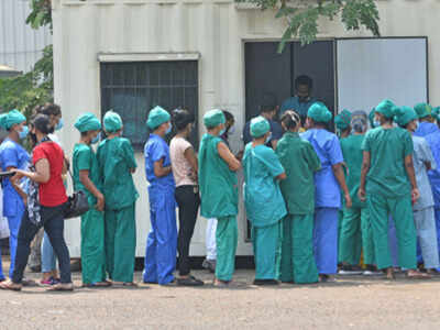 Maharashtra lockdown news live: Govt sanctions Rs 61 crore from disaster fund to tackle Covid