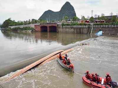 2 dragon boats capsize in China river, 17 killed