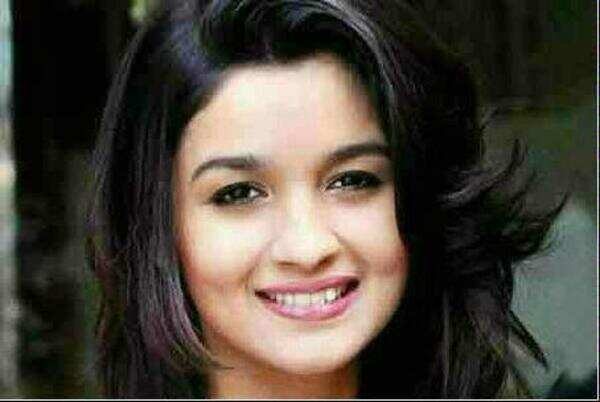 I use only men's perfumes: Alia Bhatt