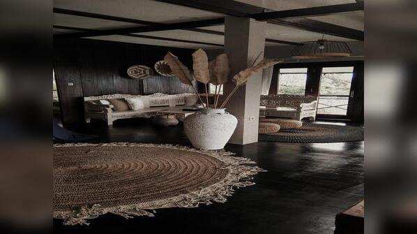 Blend the rug
