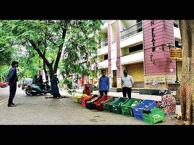 Locals rue ousting of ‘unofficial’ vendors Locals rue ousting of ‘unofficial’ vendors