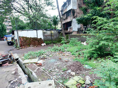 Collapsed Ghatkopar building to get plot back