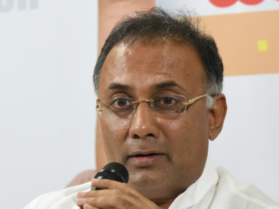 Dinesh Gundu Rao to undergo home quarantine after security person tests COVID-19 positive