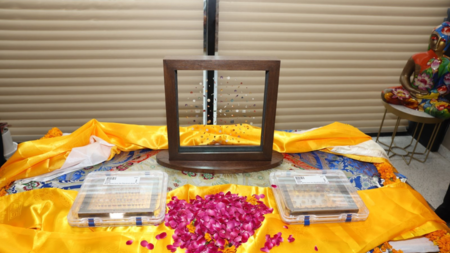 Pursuit of Buddha&rsquo;s relics
