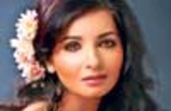 Akram, Shonali, Cyrus to host T20