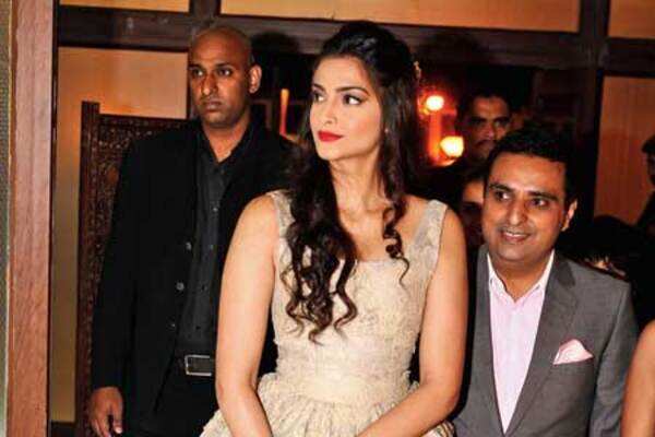Sonam’s bookish affair