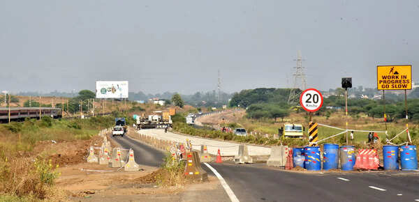 Road work on Mumbai-Agra highway stretch reduces traffic to a crawl, commuters fume