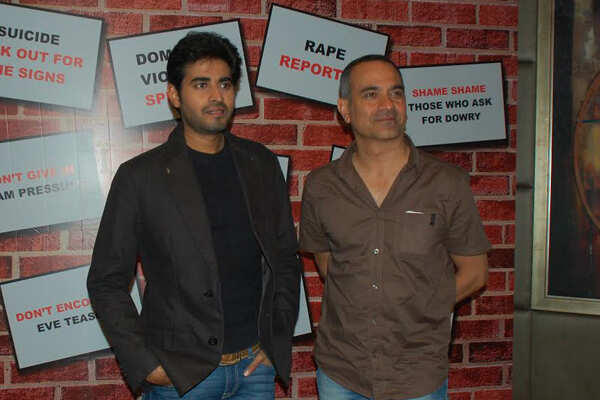 People think Code Red's Yash Sinha is a real life reporter