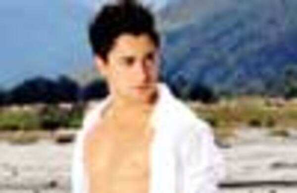 I know I am famous: Imran