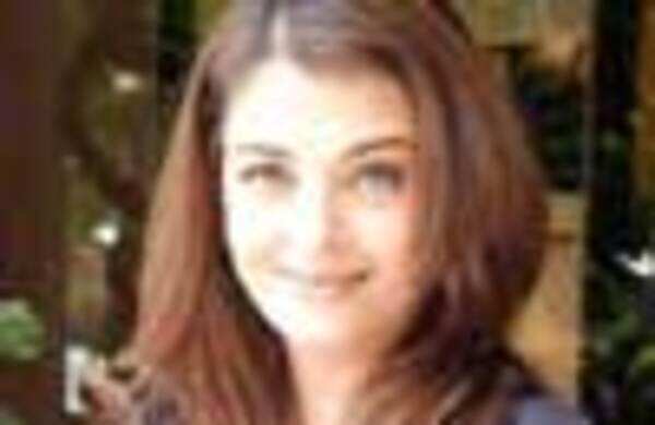 Aishwarya to take to social networking?