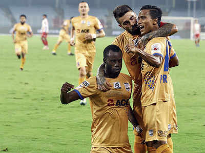 Sougou scores a hat-trick as Mumbai City FC book play-off spot