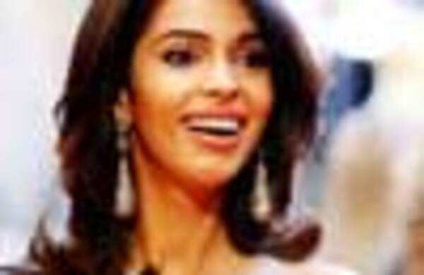 Mallika's a US socialite now!