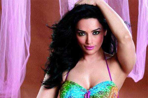 Shweta Menon wants to look sexy again