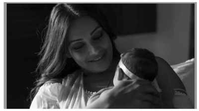Entertainment News Live Blog: Watch video: Bipasha Basu indulges in  playtime with daughter Devi, 'priceless moments captured' by dad Karan  Singh Grover - The Times of India