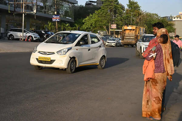 Heatwave sends cab, auto fares soaring in Jaipur, govt fails to rein in surge