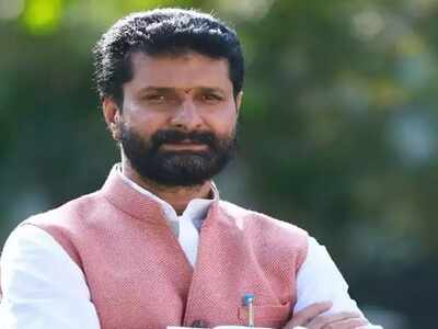 Karnataka minister CT Ravi tests positive for covid