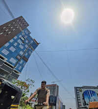 Heat eases marginally in city, but temperatures stay above normal; no rain relief likely