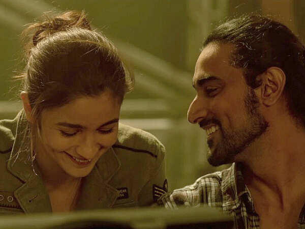 Watch: 'Dear Zindagi' Take 3 gives us a glimpse into Kaira's love life