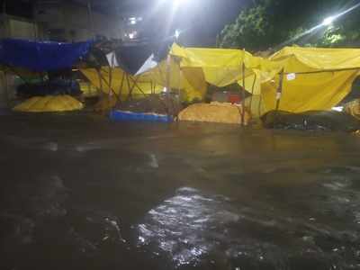 Torrential rains inundate many areas in Hyderabad