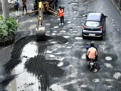 #PotholeChallenge: In a first, BMC sends Rs 500 to Mumbai resident for failing to fix crater within 24 hours