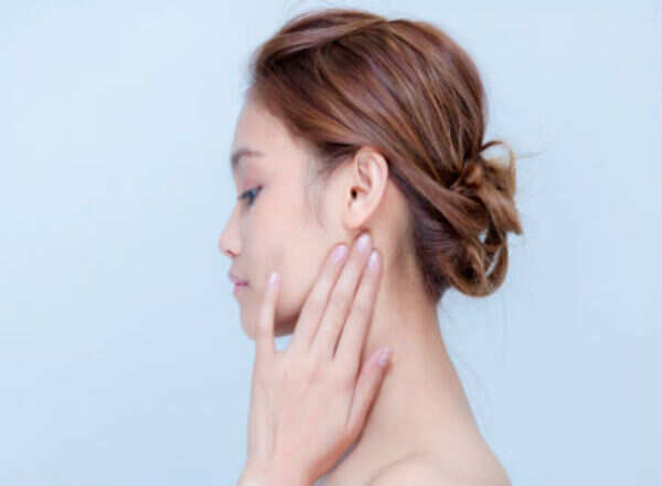 Acupressure points to curb hunger