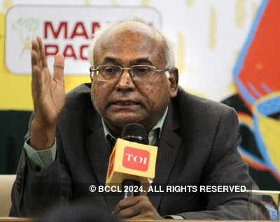 Writer Kancha Ilaiah seeks police protection after receiving threat calls