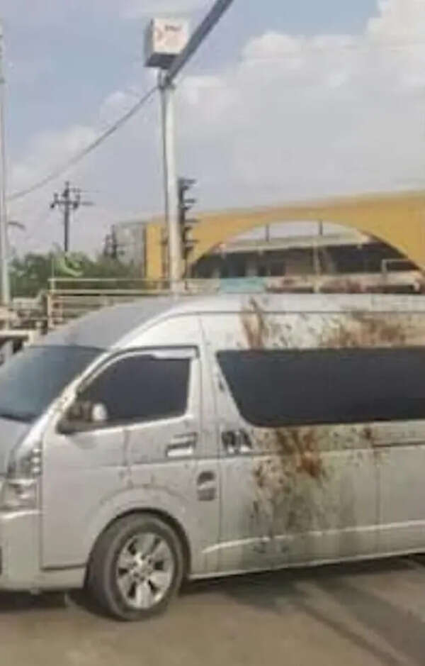 MNS workers throw ink on lawyer Sadavarte’s vehicle in Jalna; 3 detained