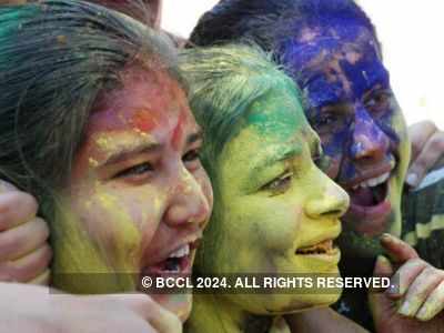 Holi 2020: Best tips to protect your skin and hair from colours