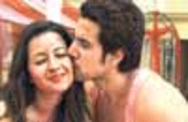 30 kissing retakes!