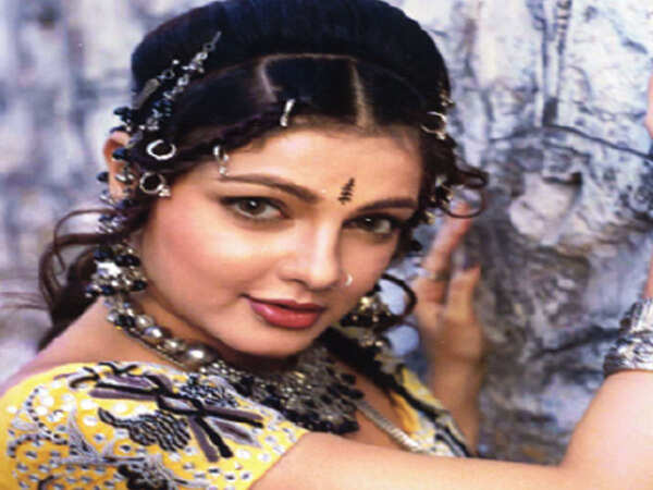 Strike down FIR against me: Mamta Kulkarni