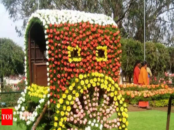 Heavy rain hits preparations for annual flower festival in Ooty