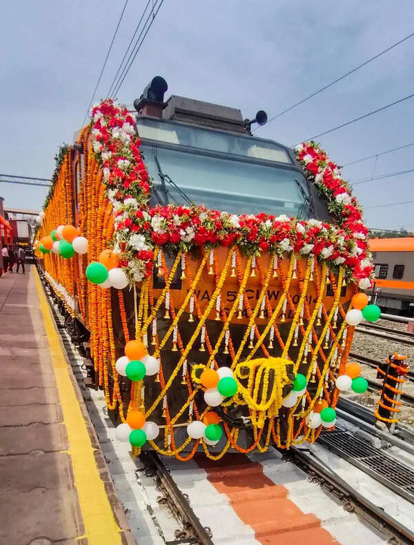 UP-Maha rail link gets boost as PM launches 2 Amrit Bharat trains